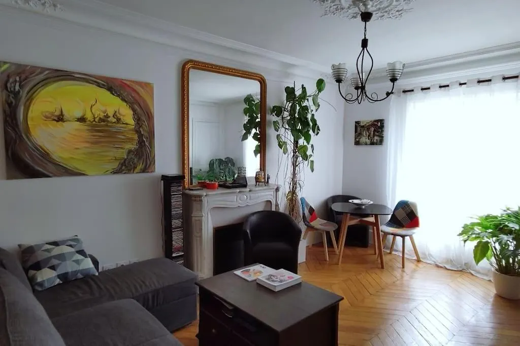 Charming Nest In Paris-Pont Cardinet Apartment  Paris
